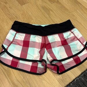 Lululemon low rise 2.5” speed up size 2